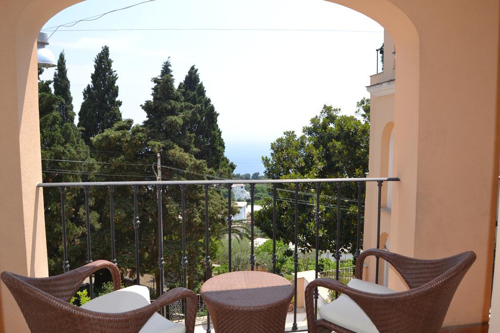 Capri Tiberio Palace Room photo